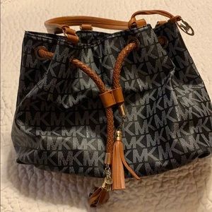 Micheal Kors Purse
